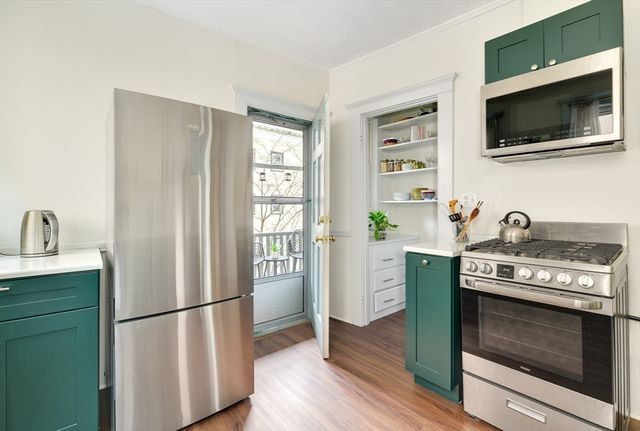 48 Crescent Street 2, Cambridge, MA 02138