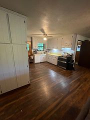 420 W Kelly Rd, Centerville, TN 37033