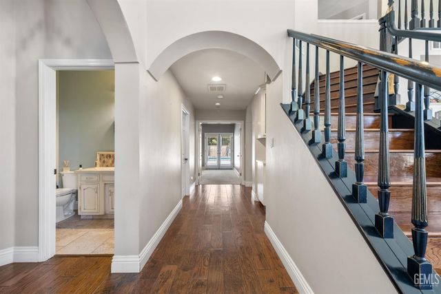 7704 Jill Jean Avenue, Bakersfield, CA 93308