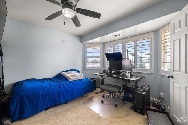 7704 Jill Jean Avenue, Bakersfield, CA 93308