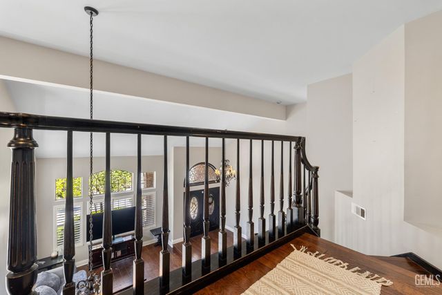 7704 Jill Jean Avenue, Bakersfield, CA 93308