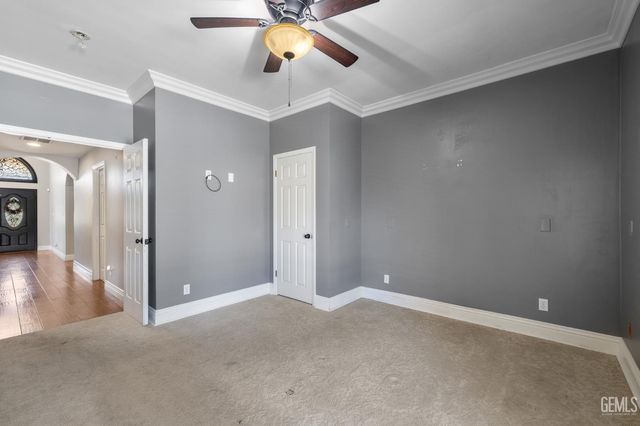 7704 Jill Jean Avenue, Bakersfield, CA 93308