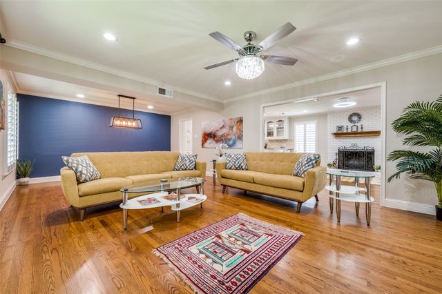 4554 Saint Landry Drive, Dallas, TX 75214