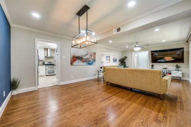 4554 Saint Landry Drive, Dallas, TX 75214