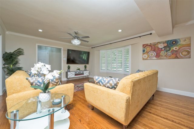 4554 Saint Landry Drive, Dallas, TX 75214