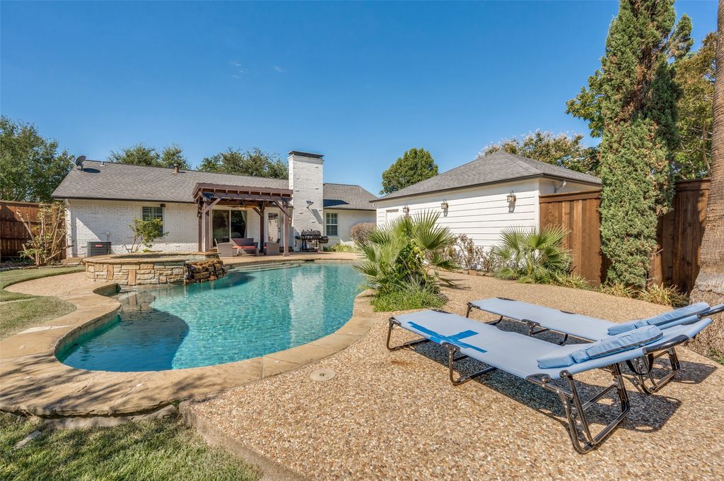 4554 Saint Landry Drive, Dallas, TX 75214