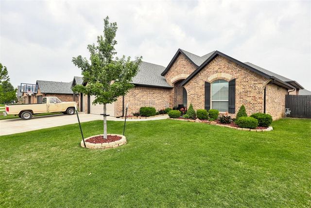 205 SW 168th Terrace, Oklahoma City, OK 73170