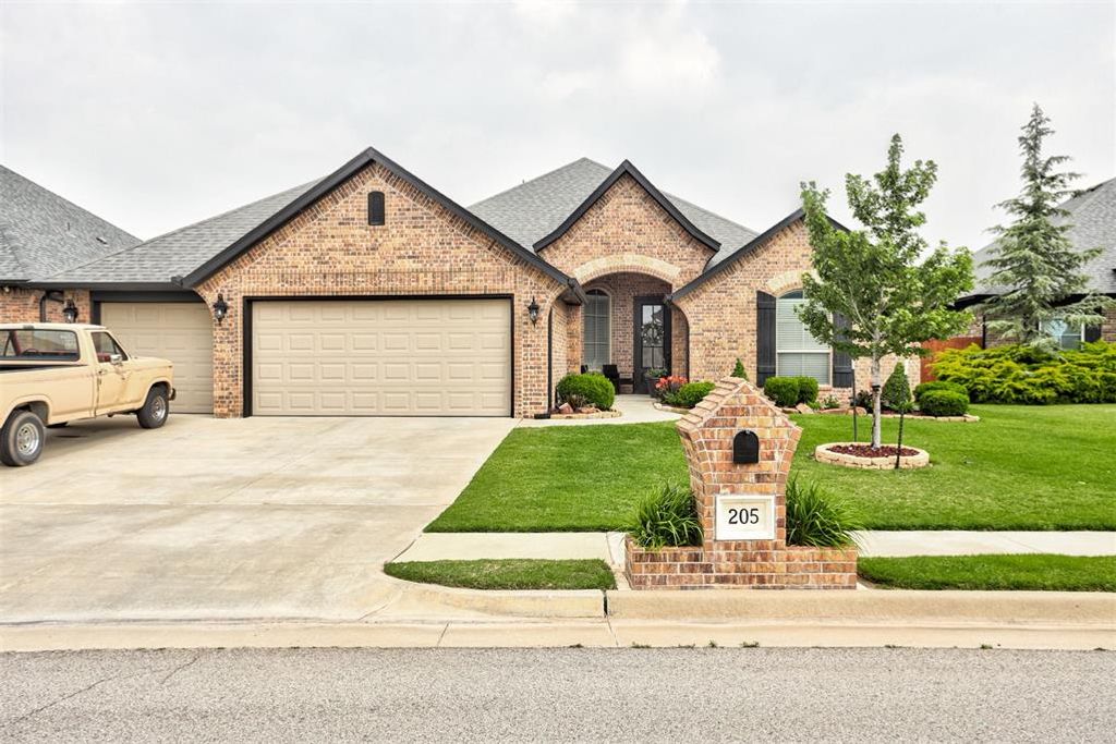 205 SW 168th Terrace, Oklahoma City, OK 73170