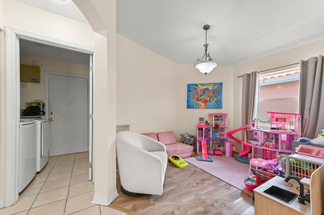 6578 Geneva Street, Lake Worth, FL 33467