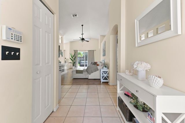 6578 Geneva Street, Lake Worth, FL 33467