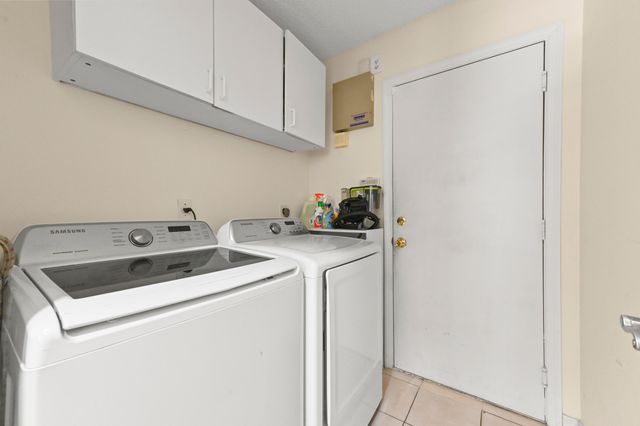 6578 Geneva Street, Lake Worth, FL 33467