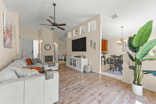 6578 Geneva Street, Lake Worth, FL 33467