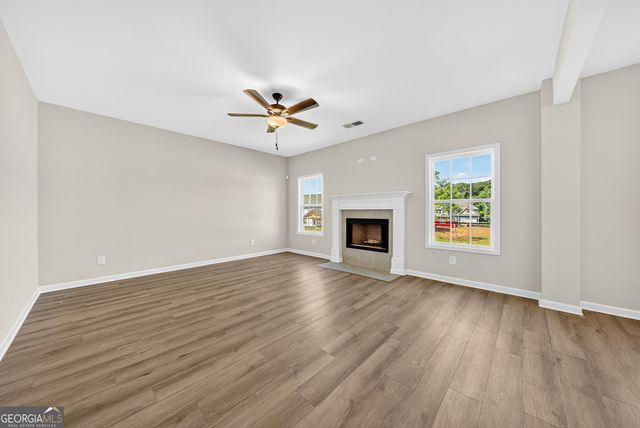 102 Beaver Creek Way 265, Lagrange, GA 30241