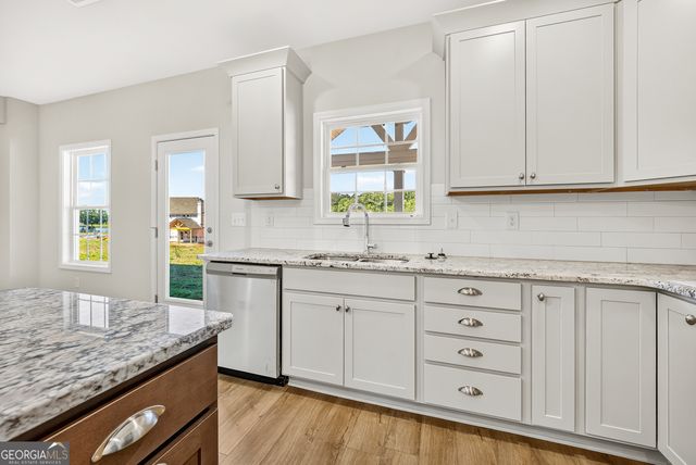 102 Beaver Creek Way 265, Lagrange, GA 30241