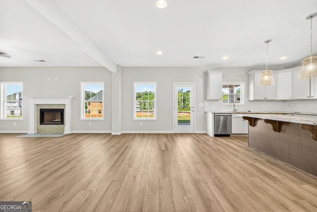 102 Beaver Creek Way 265, Lagrange, GA 30241