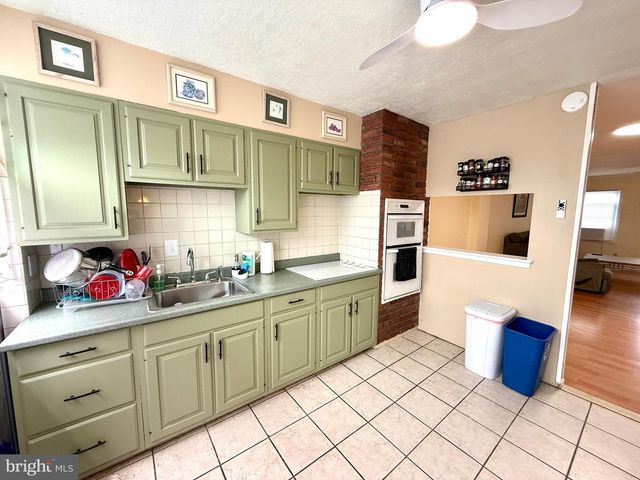 4221 FAIRDALE RD, Philadelphia, PA 19154
