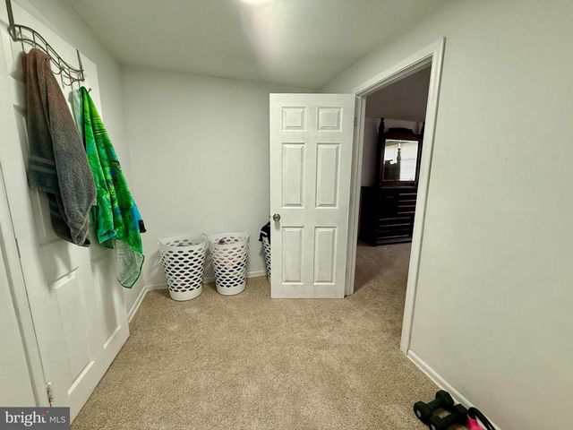 4221 FAIRDALE RD, Philadelphia, PA 19154