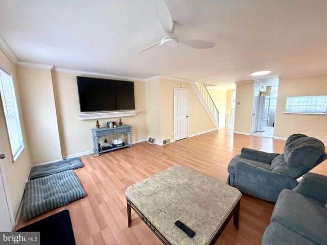 4221 FAIRDALE RD, Philadelphia, PA 19154