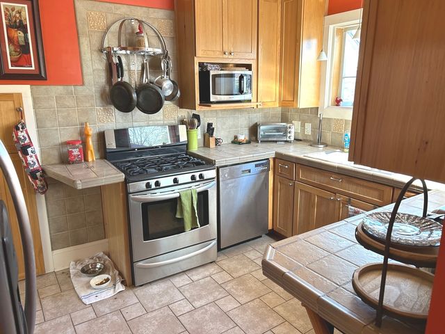 113 S Westmore Meyers Road, Lombard, IL 60148
