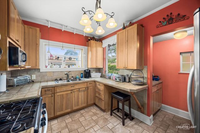 113 S Westmore Meyers Road, Lombard, IL 60148
