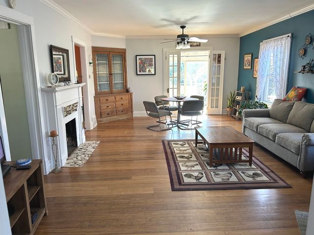 113 S Westmore Meyers Road, Lombard, IL 60148