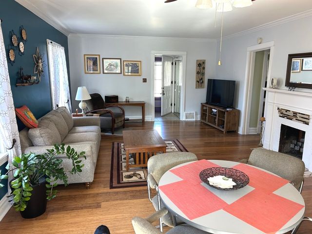 113 S Westmore Meyers Road, Lombard, IL 60148
