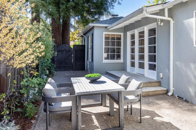 150 Churchill Avenue, Palo Alto, CA 94301