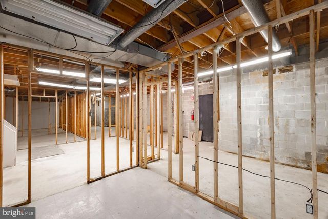 102 BURNT MILL, Voorhees, NJ 08043