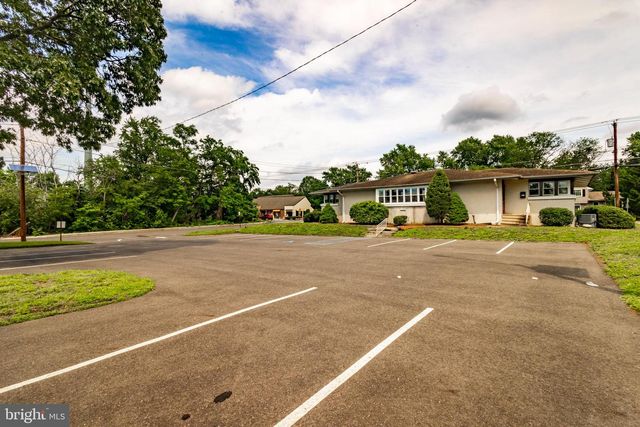 102 BURNT MILL, Voorhees, NJ 08043