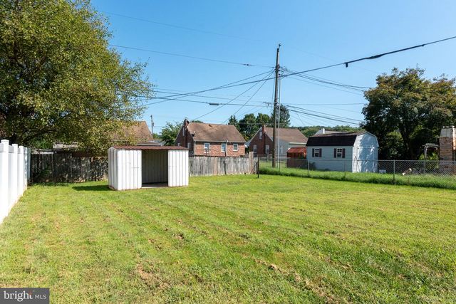 303 GREYSTONE RD, York, PA 17402