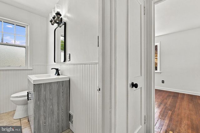 303 GREYSTONE RD, York, PA 17402