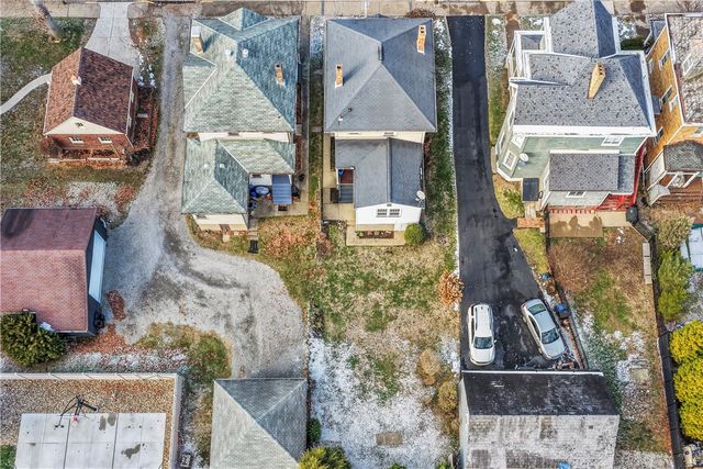 745 Bank St, Beaver, PA 15009