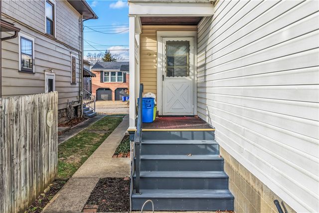 745 Bank St, Beaver, PA 15009