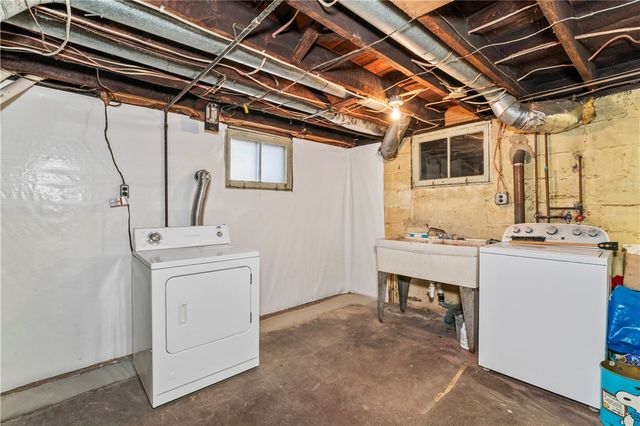 745 Bank St, Beaver, PA 15009