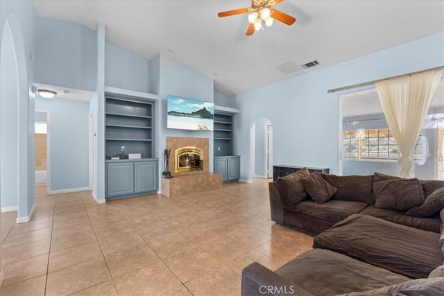 1679 Desert Front, Wrightwood, CA 92397
