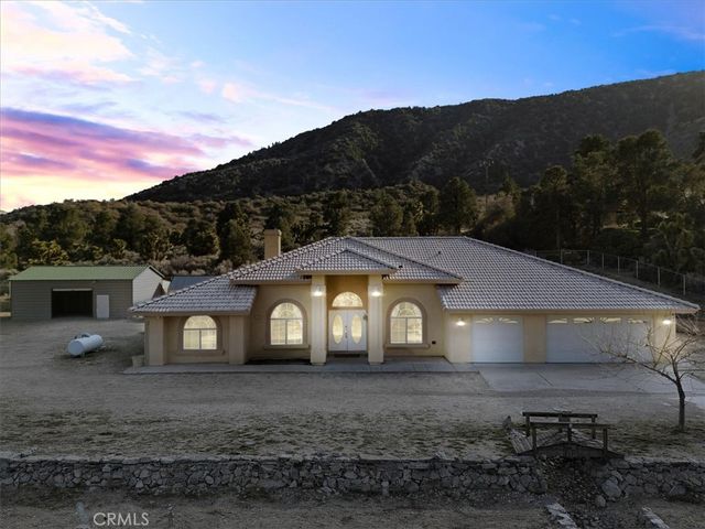 1679 Desert Front, Wrightwood, CA 92397