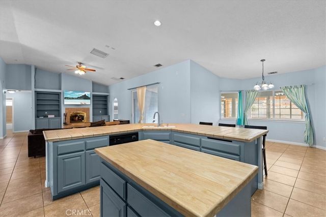 1679 Desert Front, Wrightwood, CA 92397