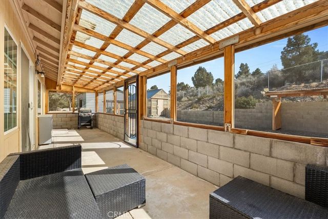 1679 Desert Front, Wrightwood, CA 92397