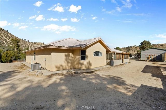 1679 Desert Front, Wrightwood, CA 92397