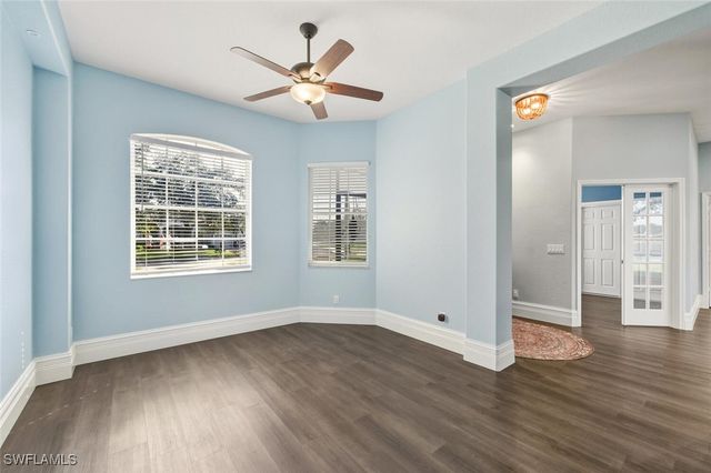 2257 Valencia Lakes CIR, Naples, FL 34120