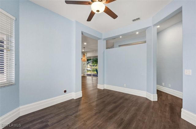 2257 Valencia Lakes CIR, Naples, FL 34120