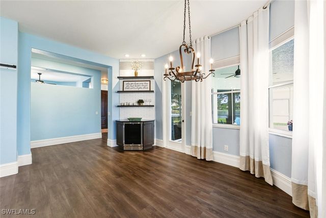 2257 Valencia Lakes CIR, Naples, FL 34120