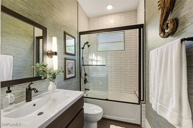 2257 Valencia Lakes CIR, Naples, FL 34120