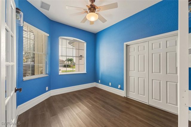 2257 Valencia Lakes CIR, Naples, FL 34120