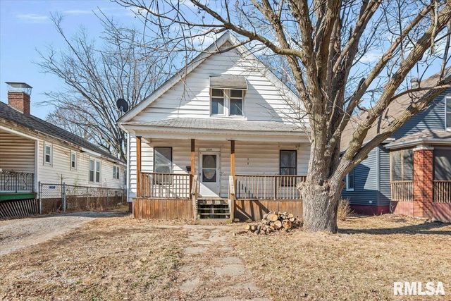 2205 S 11TH Street, Springfield, IL 62703