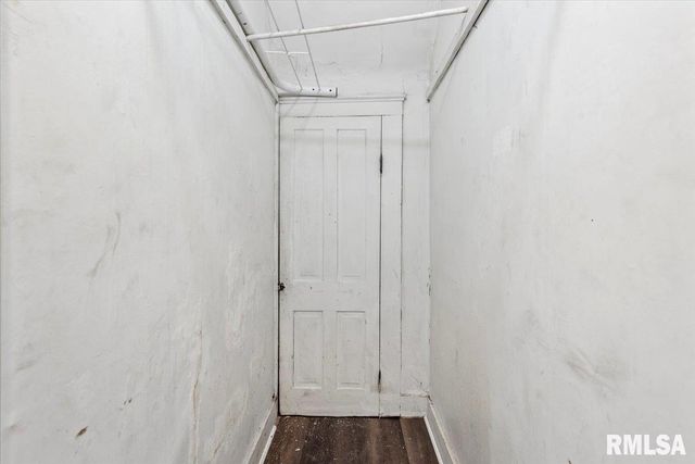 2205 S 11TH Street, Springfield, IL 62703