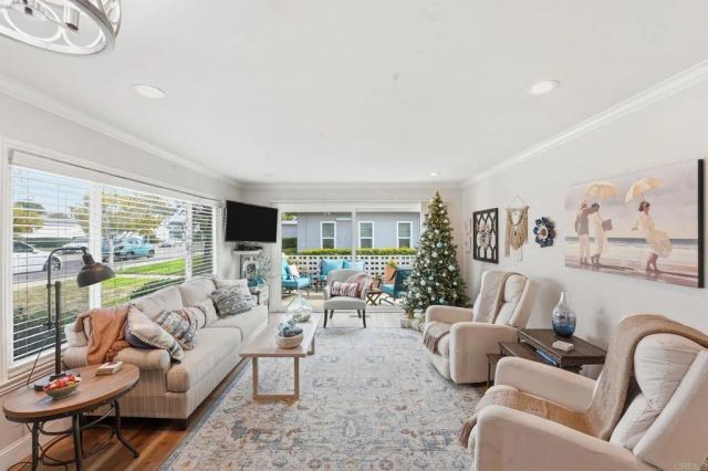 3747 Vista Campana South 35, Oceanside, CA 92057