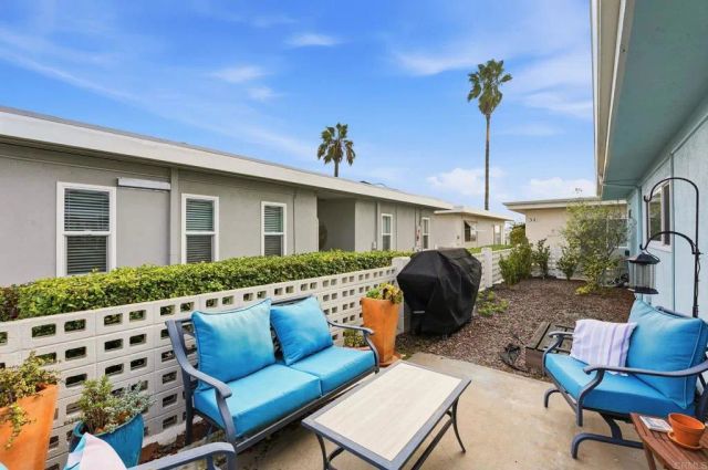 3747 Vista Campana South 35, Oceanside, CA 92057