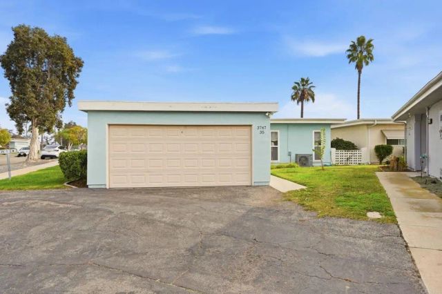 3747 Vista Campana South 35, Oceanside, CA 92057