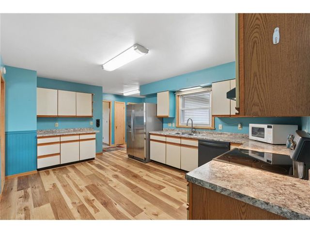 706 Summit Street, Osceola, WI 54020